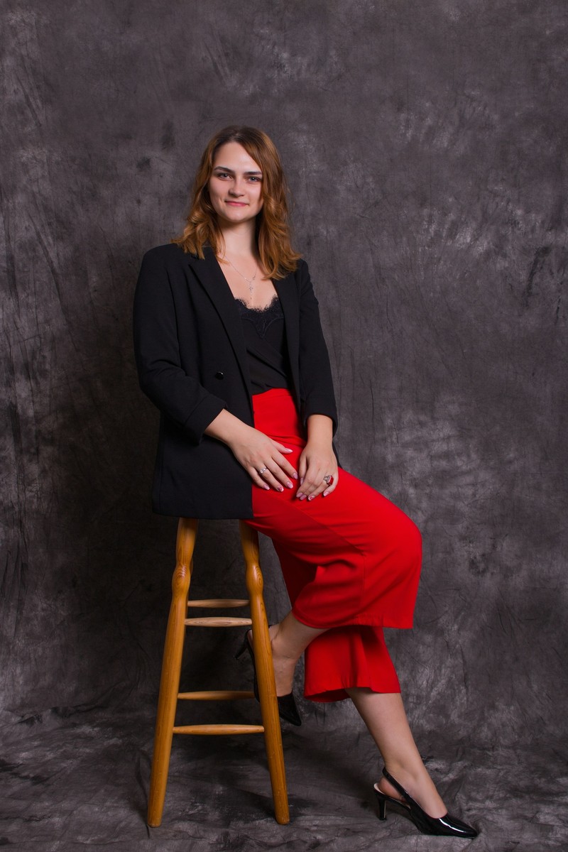 Emily Davis - Interior Designer Testimonial